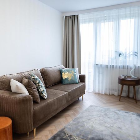 Apartament Zielona Ochota ワルシャワ エクステリア 写真