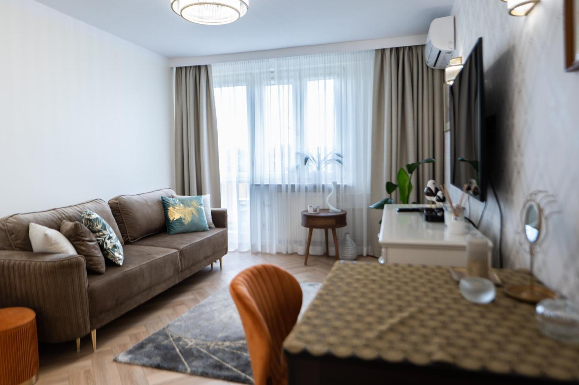 Apartament Zielona Ochota ワルシャワ エクステリア 写真